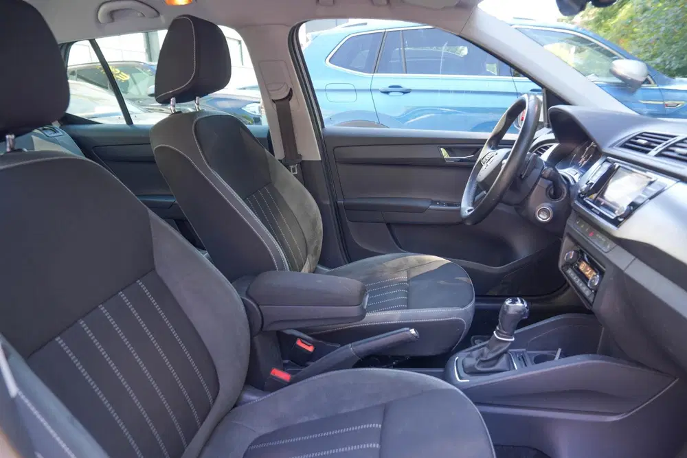 Skoda Fabia 1.0 TSI Ambition uit 2021, foto 19