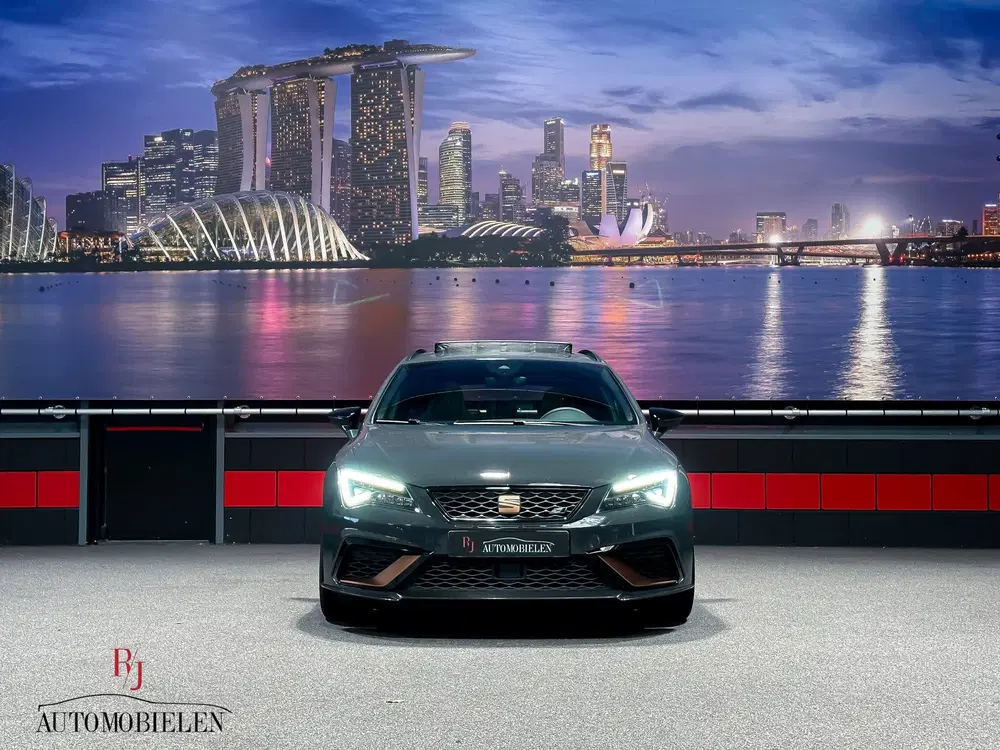 SEAT Leon 2.0 TSI CUPRA R 300 Carbon Brembo Limited uit 2019, foto 2
