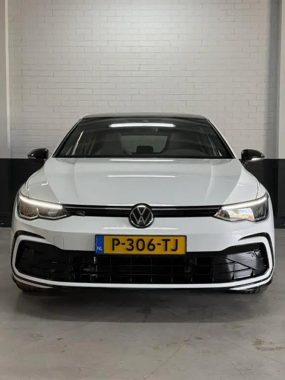 Volkswagen Golf 1.5 eTSI 2x R-Line! Pano, iQ Drive, Stuurvw uit 2022, foto 10