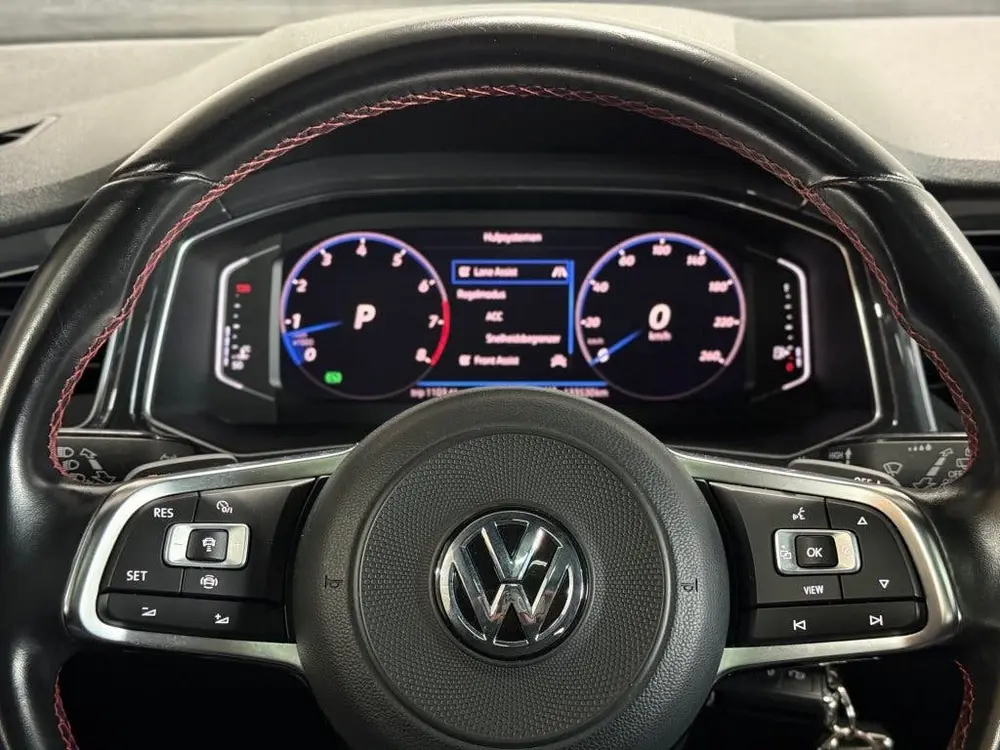 Volkswagen T-Roc 1.5 TSI Sport R-line Panoramadak / Virtual uit 2019, foto 15