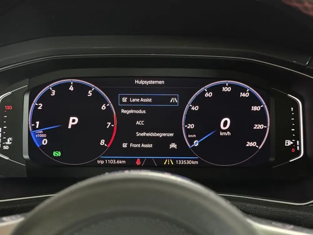 Volkswagen T-Roc 1.5 TSI Sport R-line Panoramadak / Virtual uit 2019, foto 16