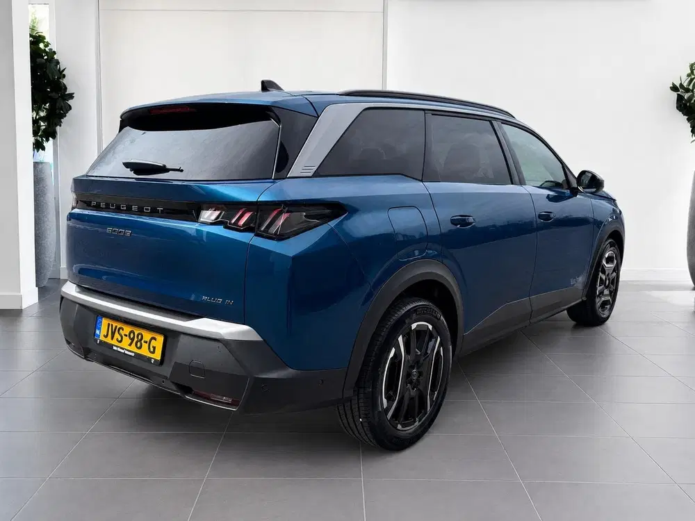 Peugeot 5008 1.6 Plug-in Hybrid 195 Allure 7p uit 2026, foto 5