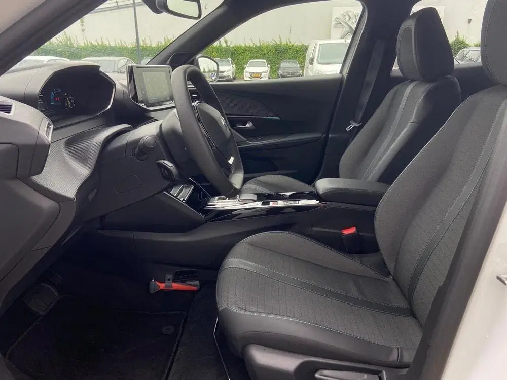 Peugeot 2008 EV Allure 50 kWh uit 2023, foto 15