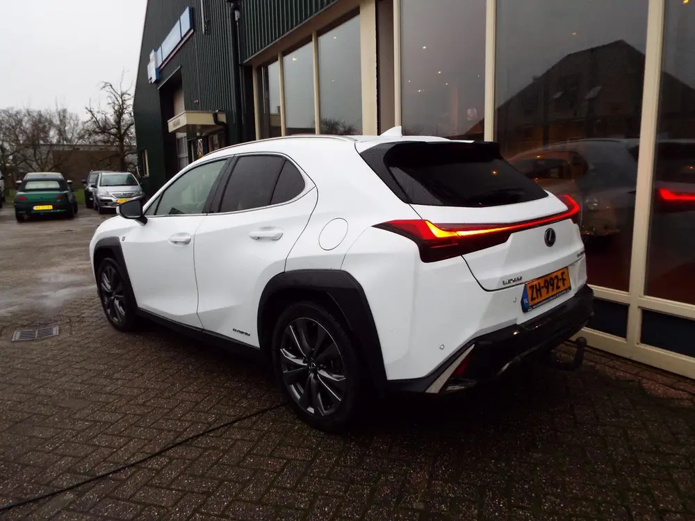 Lexus UX 250h F Sport First Edition NL AUTO-TREKHAAK-LEER-ST uit 2019, foto 4