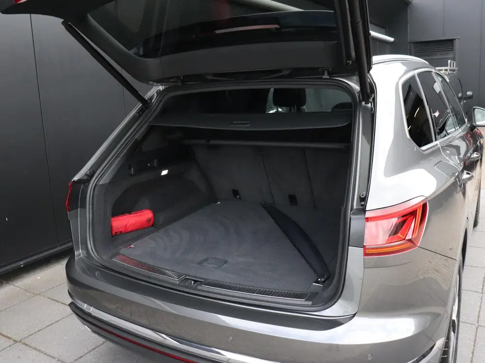 Volkswagen Touareg 3.0 TSi 4MOTION | LEDER | MEMORY | PANO-D uit 2021, foto 17