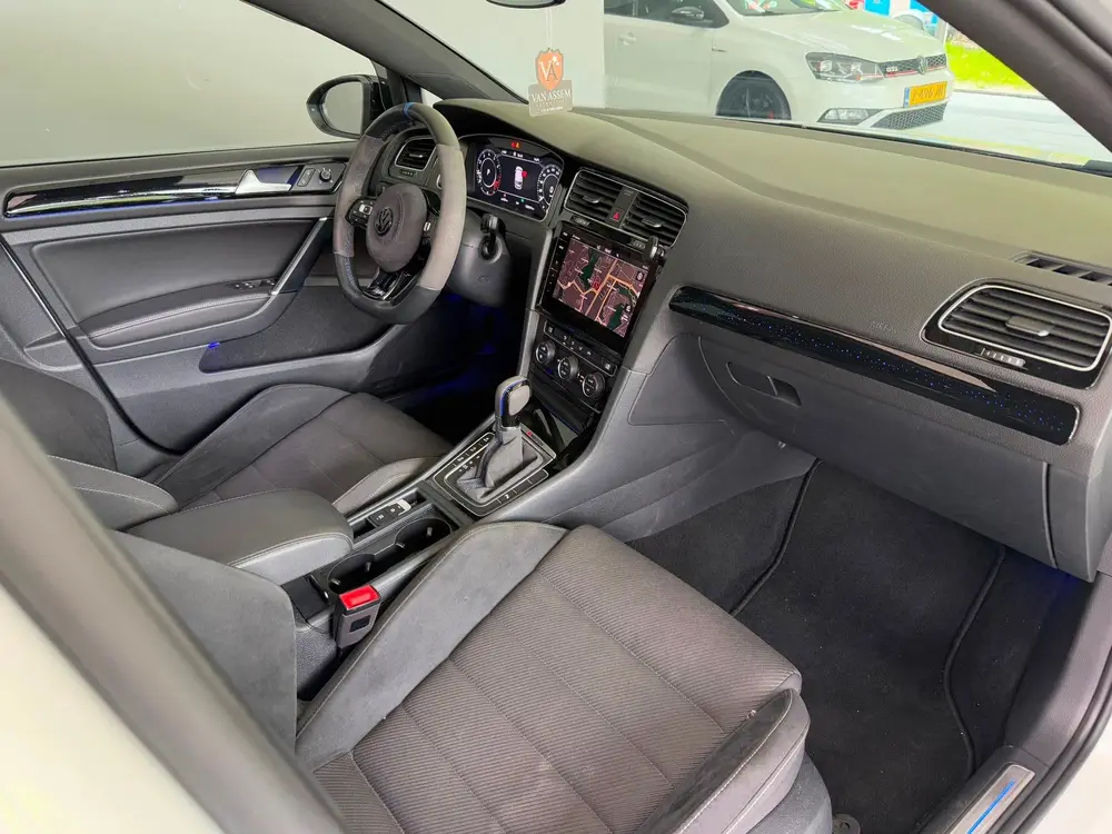 Volkswagen GOLF 2.0 TSI 4Motion R 310PK|PANO uit 2019, foto 14