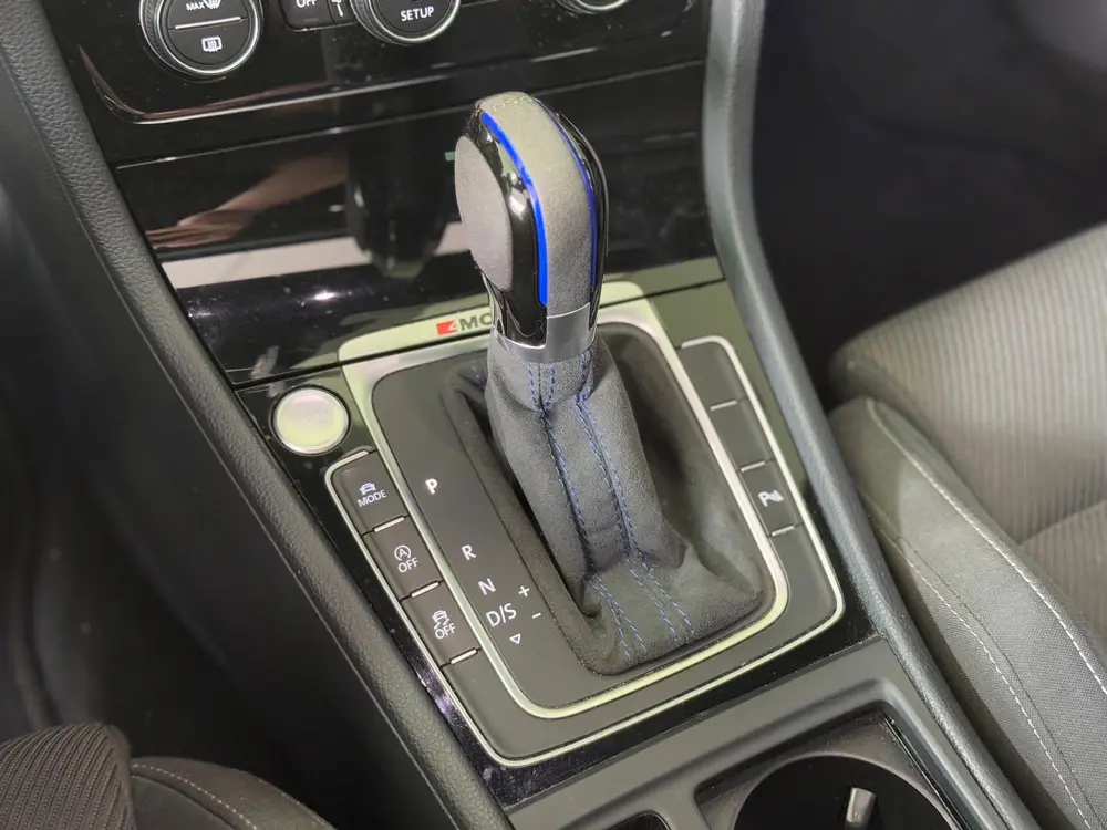 Volkswagen GOLF 2.0 TSI 4Motion R 310PK|PANO uit 2019, foto 15