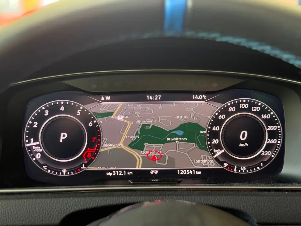 Volkswagen GOLF 2.0 TSI 4Motion R 310PK|PANO uit 2019, foto 16