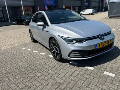 Volkswagen Golf 1.5 Etsi 150pk 7-DSG 2020 Grijs uit 2020