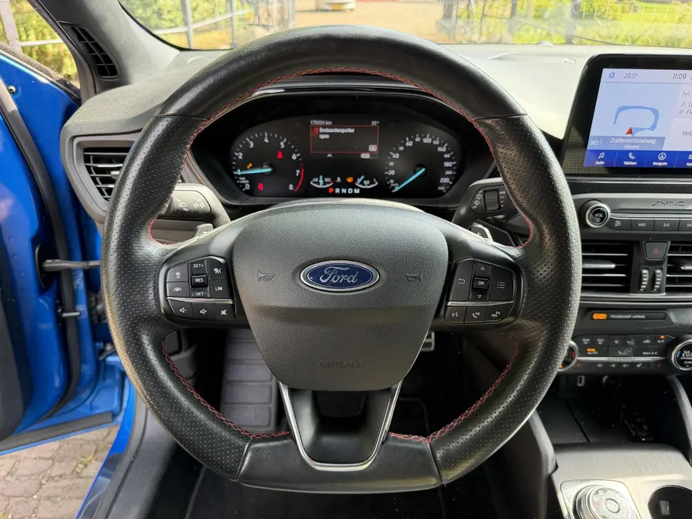 Ford Focus Wagon 1.5 EcoBoost ST Line Business | Automaat | uit 2019, foto 10