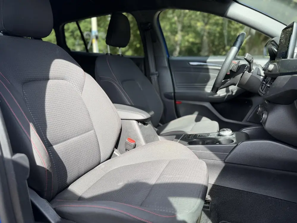 Ford Focus Wagon 1.5 EcoBoost ST Line Business | Automaat | uit 2019, foto 6