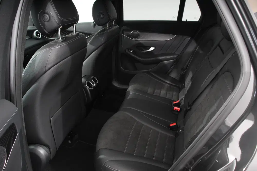 Mercedes-Benz GLC 300e 4-MATIC Business AMG Night Pac uit 2022, foto 10