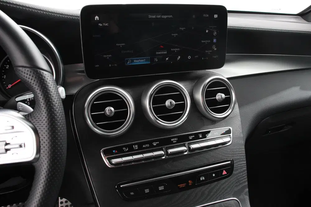 Mercedes-Benz GLC 300e 4-MATIC Business AMG Night Pac uit 2022, foto 12
