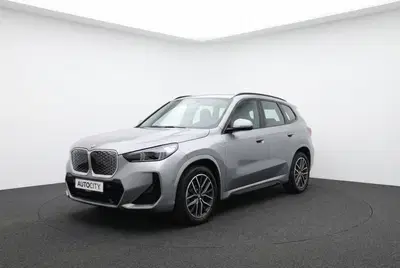 BMW iX1 eDrive20 M Sport l Adaptive LED l Navi l C uit 2024