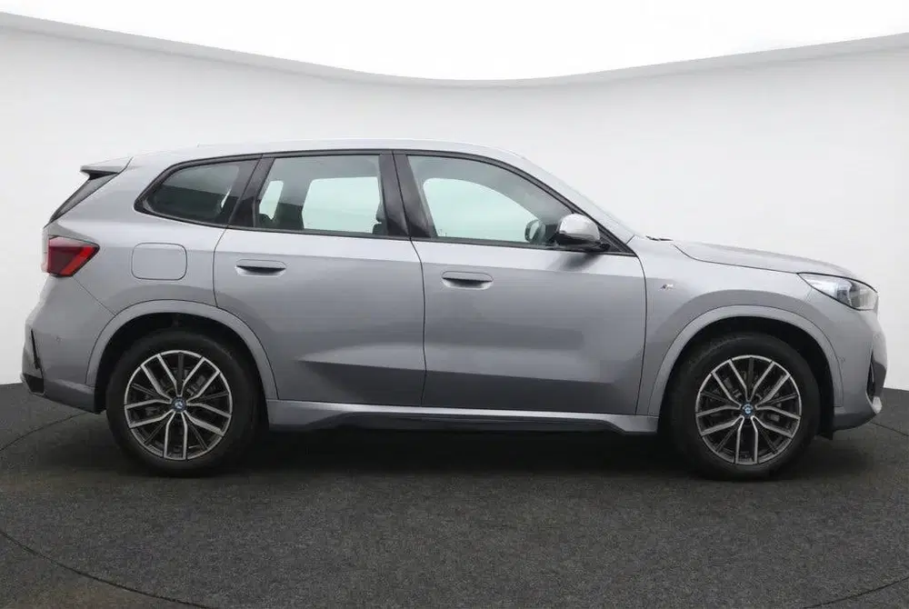 BMW iX1 eDrive20 M Sport l Adaptive LED l Navi l C uit 2024, foto 2