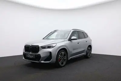 BMW iX1 xDrive30 M Sport Pro 313PK Pano l Leder l uit 2024