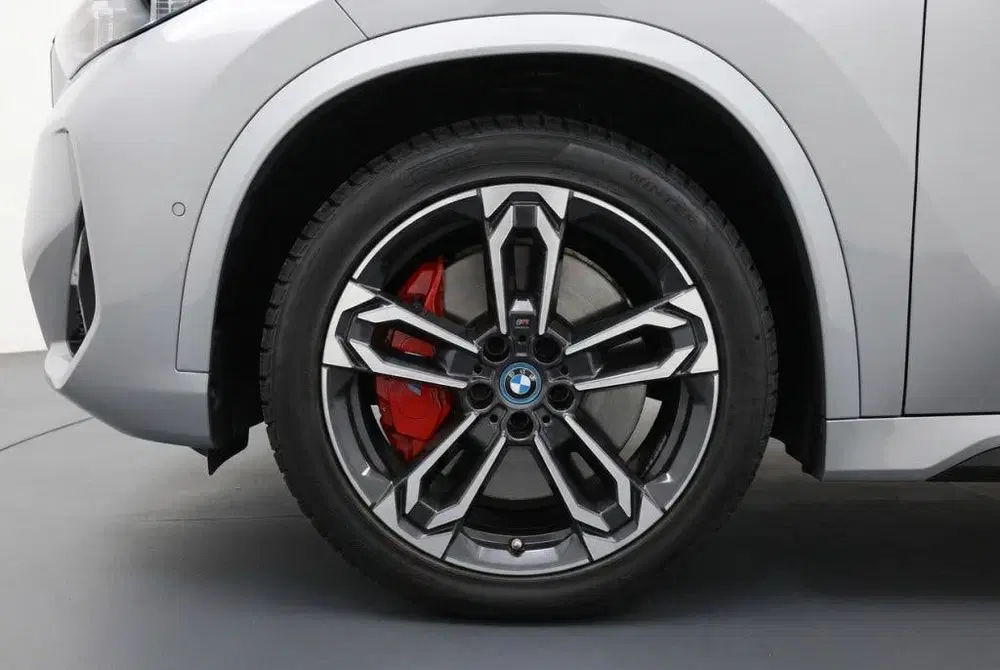 BMW iX1 xDrive30 M Sport Pro 313PK Pano l Leder l uit 2024, foto 10