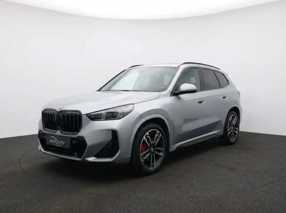 BMW iX1 xDrive30 M Sport Pro 313PK Pano l Leder l uit 2024, foto 6
