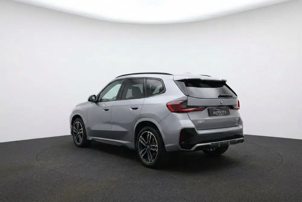 BMW iX1 xDrive30 M Sport Pro 313PK Pano l Leder l uit 2024, foto 7