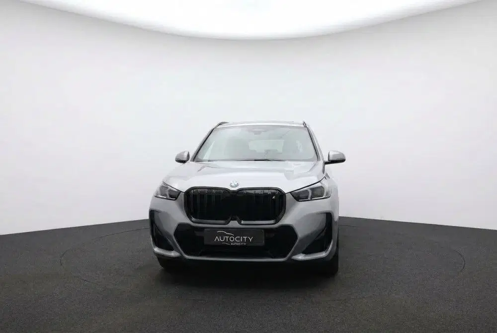 BMW iX1 xDrive30 M Sport Pro 313PK Pano l Leder l uit 2024, foto 8