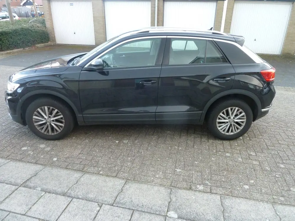 Volkswagen T-Roc 1.0 TSI Style uit 2019, foto 2