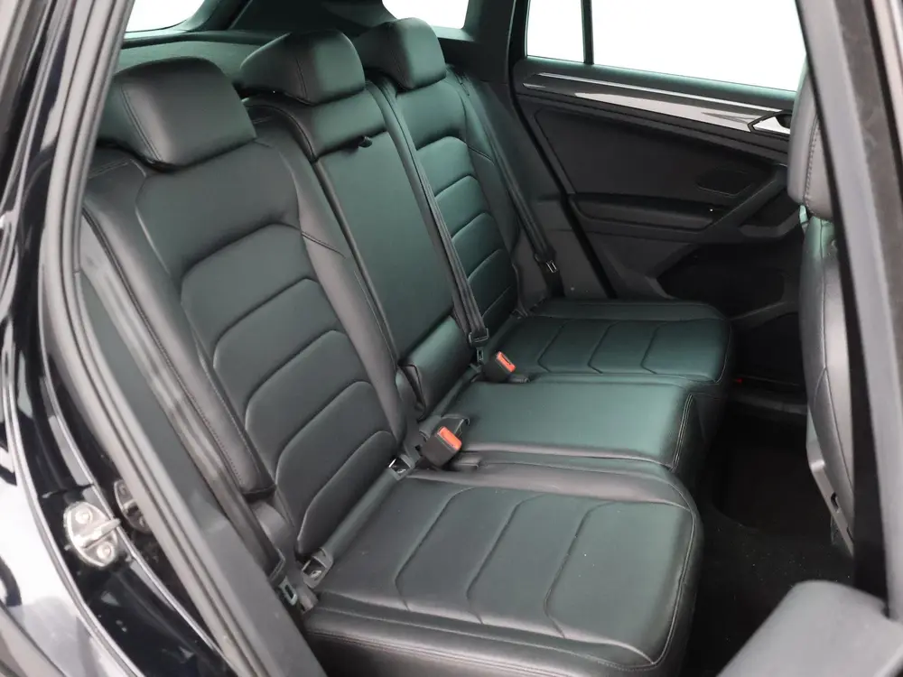 Volkswagen Tiguan 1.5 TSI ACT DSG R-LINE + PANORAMA | LEDER uit 2019, foto 11