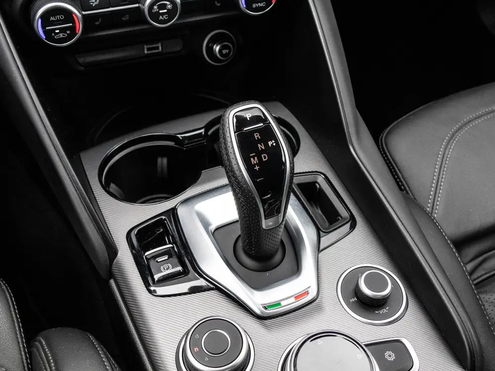 Alfa Romeo Giulia 2.0 T Veloce Stoel & stuurverwarming | Hig uit 2021, foto 16