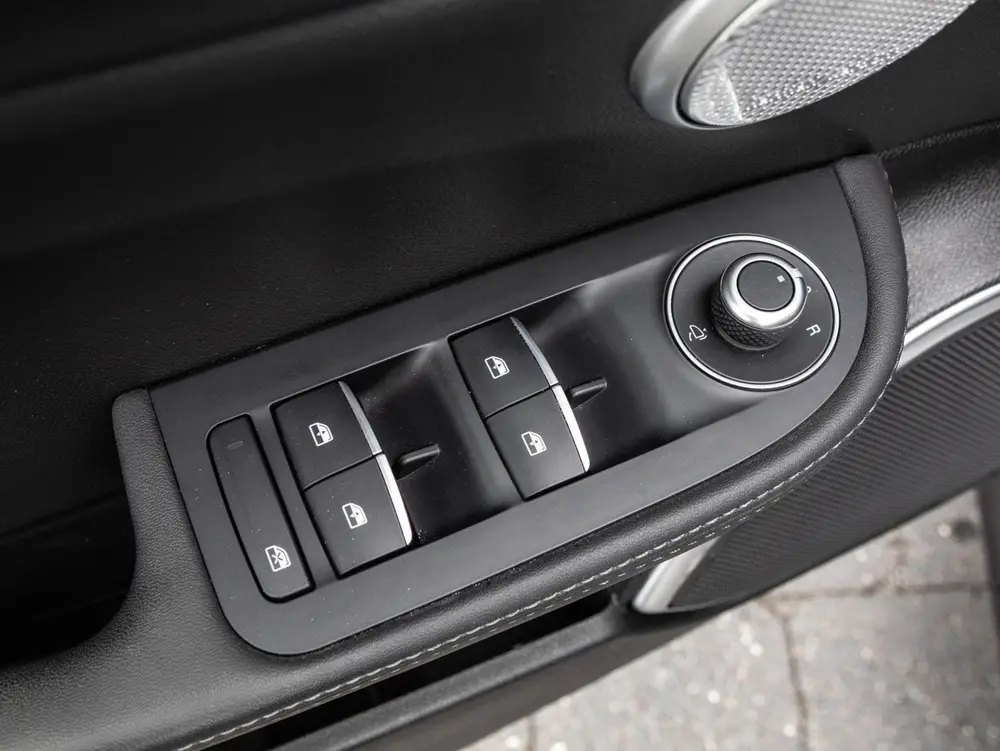 Alfa Romeo Giulia 2.0 T Veloce Stoel & stuurverwarming | Hig uit 2021, foto 17