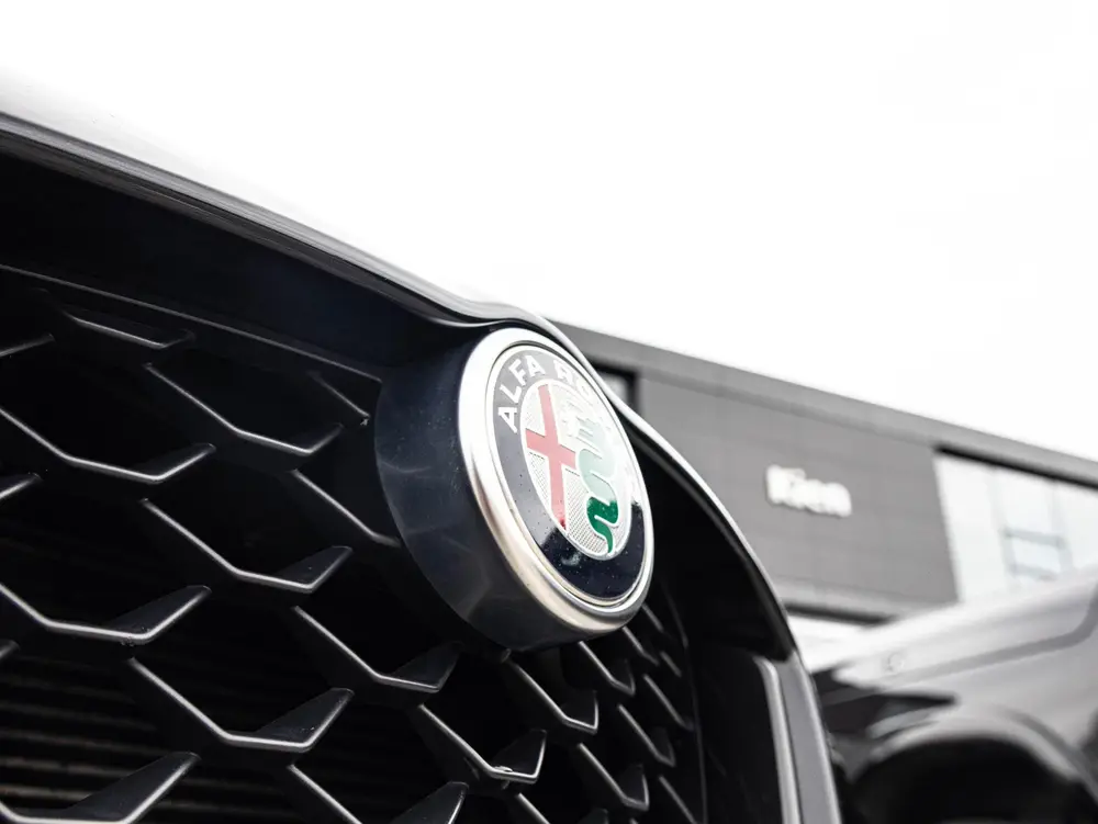 Alfa Romeo Giulia 2.0 T Veloce Stoel & stuurverwarming | Hig uit 2021, foto 18