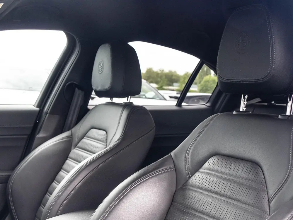 Alfa Romeo Giulia 2.0 T Veloce Stoel & stuurverwarming | Hig uit 2021, foto 7