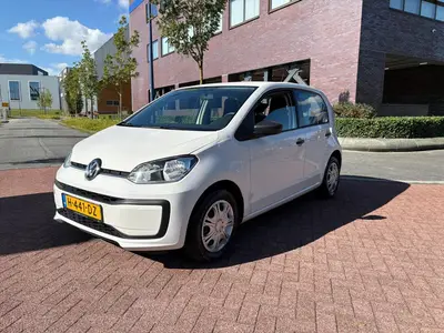 Volkswagen Up! Uniek!!!Volkswagen up! 1.0 60PK 4D BMT 2020 Wit uit 2020