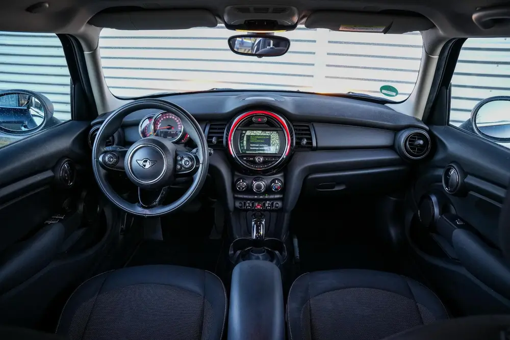 Mini 5-Deurs 1.5 One Mini Mini 1.5 One Airco Cruise Control uit 2019, foto 2