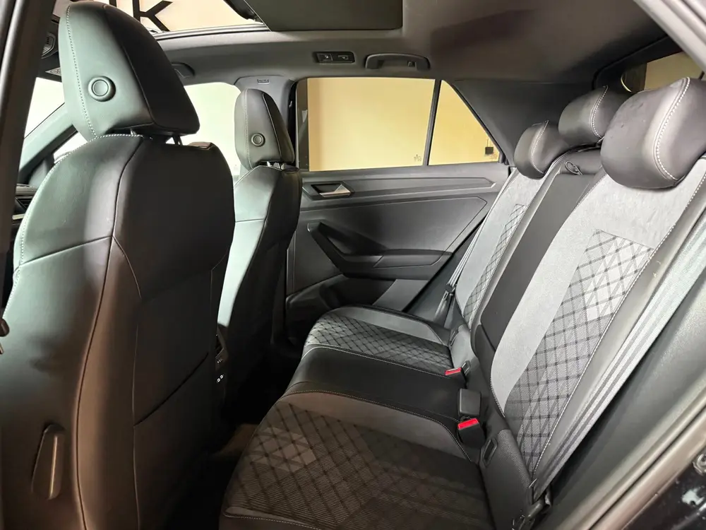 Volkswagen T-Roc 1.5 TSI 3x R-Line Panorama/Black Style/Keyl uit 2024, foto 16