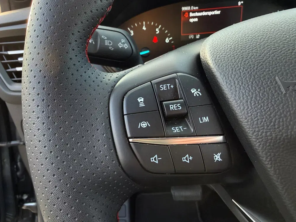 Ford Focus 1.0 EcoBoost 155 PK Hybrid ST Line Automaa uit 2025, foto 15