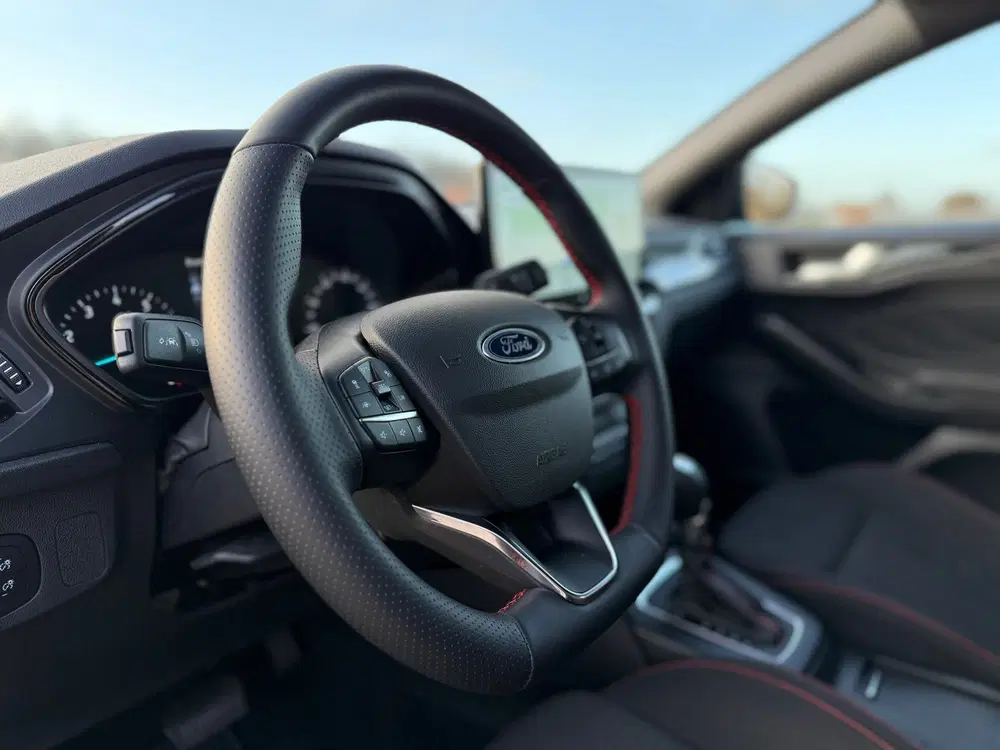 Ford Focus 1.0 EcoBoost 155 PK Hybrid ST Line Automaa uit 2025, foto 16