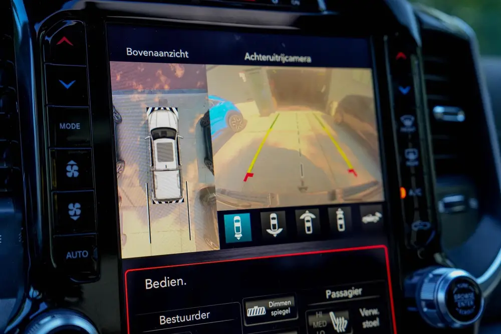 Dodge Ram 1500 5.7 V8 4x4 Crew Cab Laramie | Milltek uitlaat uit 2020, foto 9