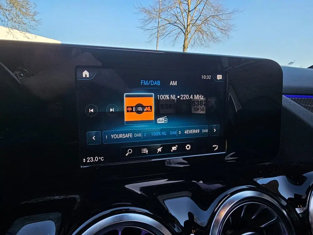 Mercedes-Benz GLA 250 e AMG Line AUTOMAAT uit 2022, foto 14