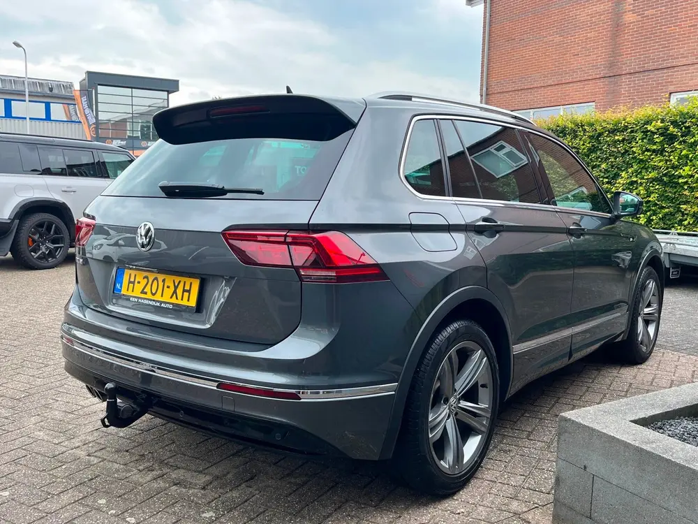 Volkswagen Tiguan 1.5 TSI 150PK AUT R-line trekh virtual NAP uit 2020, foto 6