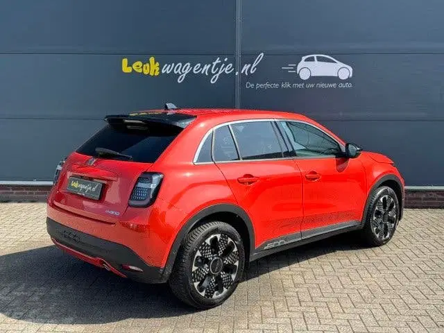 Fiat 600 1.2 Hybrid La Prima Aut. 100 PK *alle opti uit 2025, foto 2