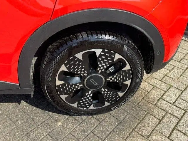 Fiat 600 1.2 Hybrid La Prima Aut. 100 PK *alle opti uit 2025, foto 3