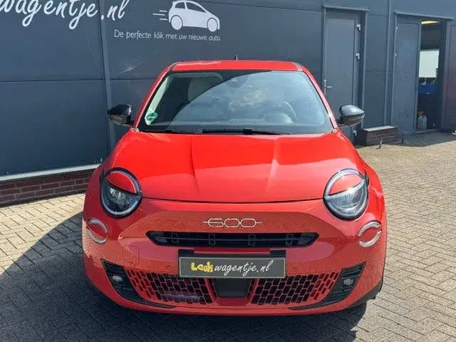 Fiat 600 1.2 Hybrid La Prima Aut. 100 PK *alle opti uit 2025, foto 4