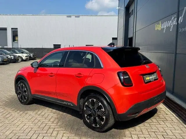 Fiat 600 1.2 Hybrid La Prima Aut. 100 PK *alle opti uit 2025, foto 8