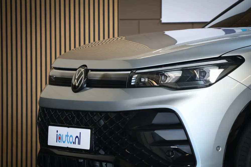 Volkswagen Tiguan 1.5 eHybrid 204pk R-Line Black Style Pano/ uit 2025, foto 10