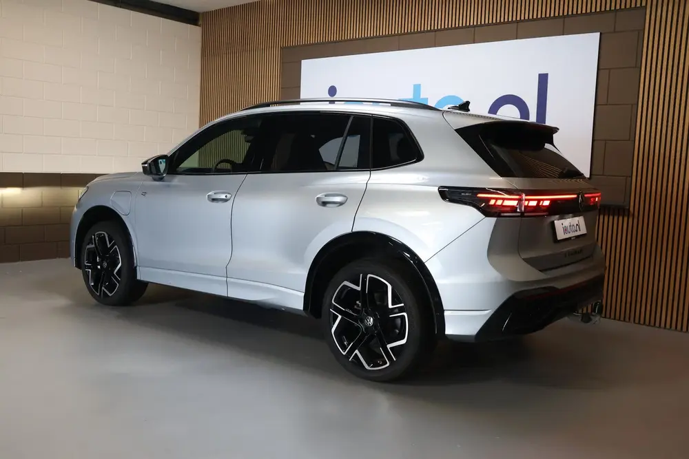 Volkswagen Tiguan 1.5 eHybrid 204pk R-Line Black Style Pano/ uit 2025, foto 11