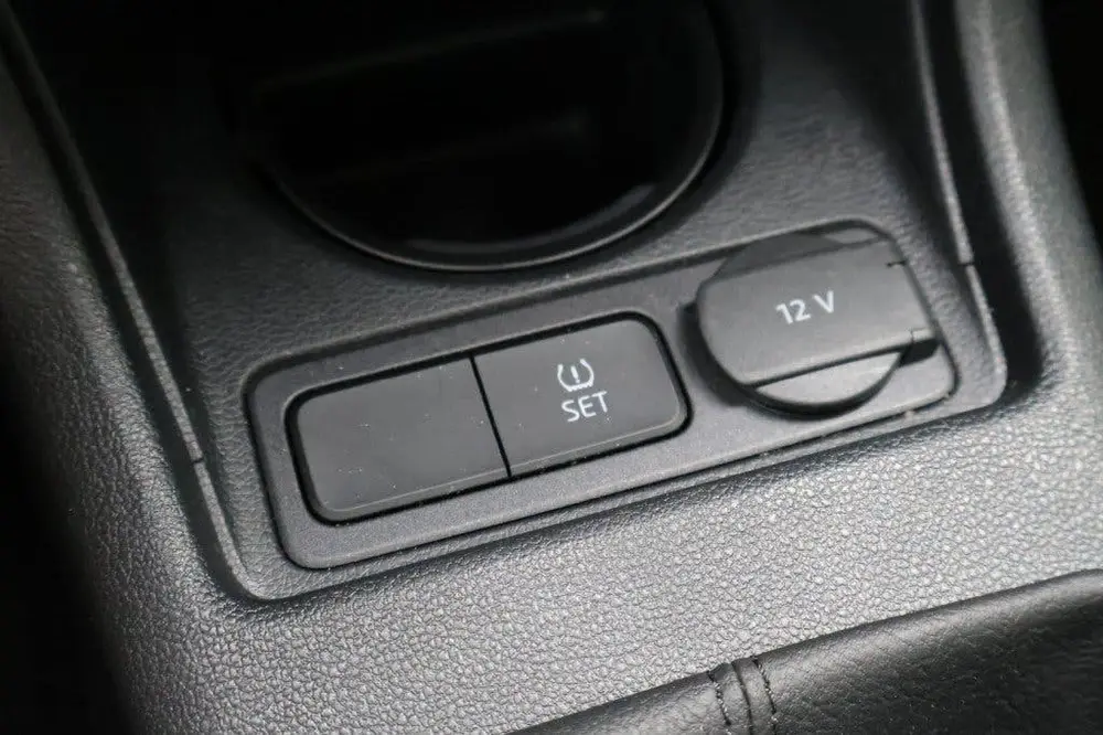Volkswagen UP 1.0 (65pk) Airco/Lane assist/DAB/17 Inch/Stoel uit 2021, foto 15