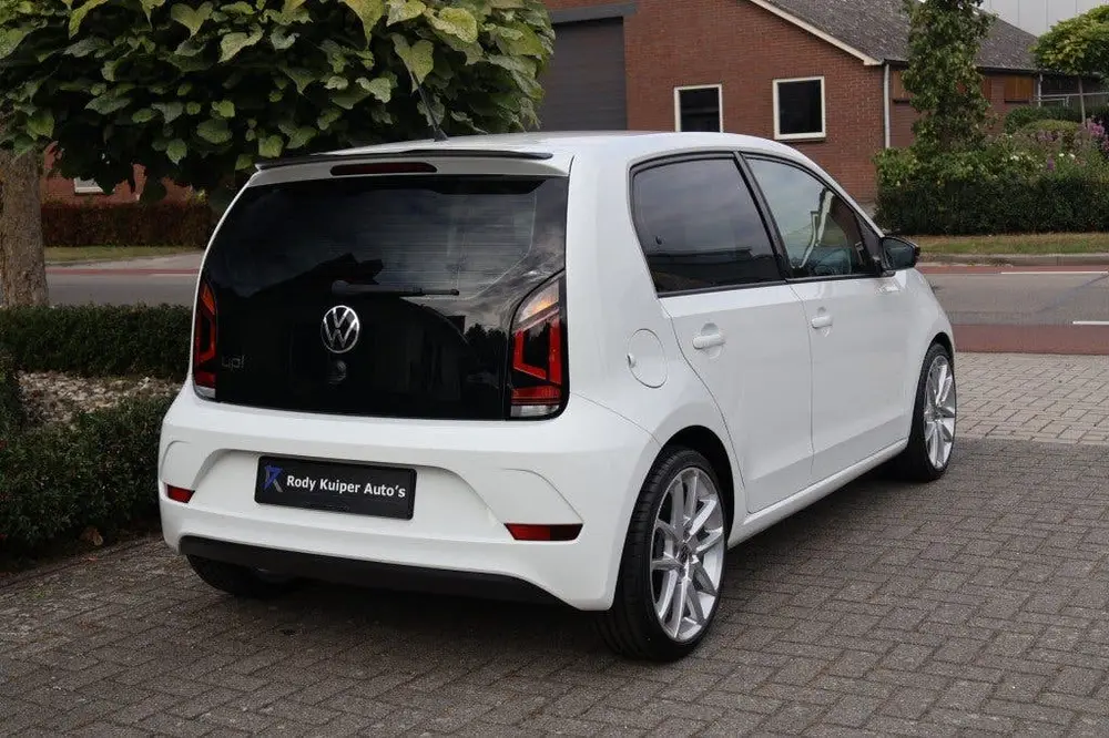 Volkswagen UP 1.0 (65pk) Airco/Lane assist/DAB/17 Inch/Stoel uit 2021, foto 17