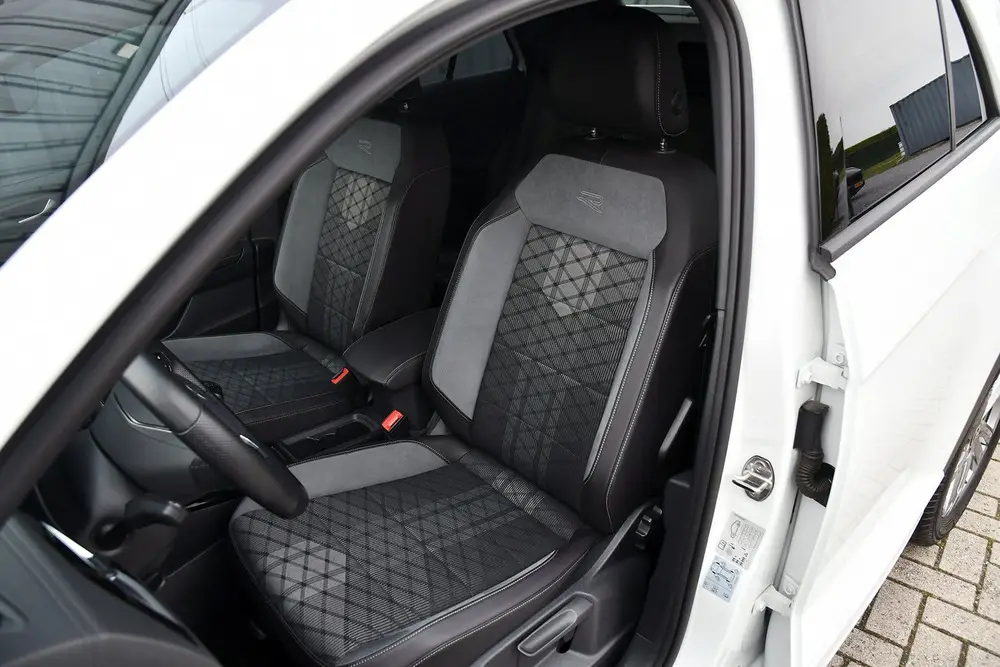 Volkswagen T-Roc 1.0 TSi (2x)R-Line Sport 09-2022 | BTW | Vi uit 2022, foto 8