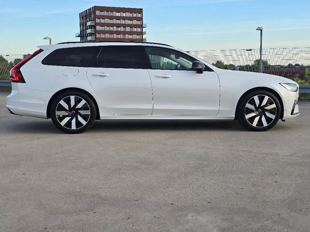 Volvo V90 T6 350pk Plug-in Hybrid Aut AWD Ultra Plus uit 2025, foto 12