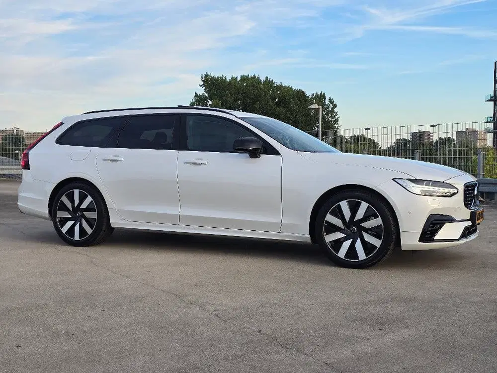 Volvo V90 T6 350pk Plug-in Hybrid Aut AWD Ultra Plus uit 2025, foto 4