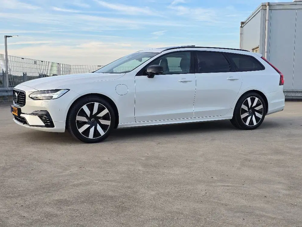 Volvo V90 T6 350pk Plug-in Hybrid Aut AWD Ultra Plus uit 2025, foto 6